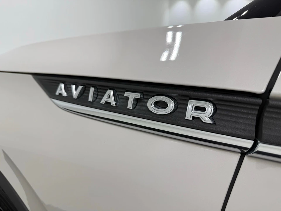 2023 Lincoln Aviator 2nd Gen - Image 10 of 31