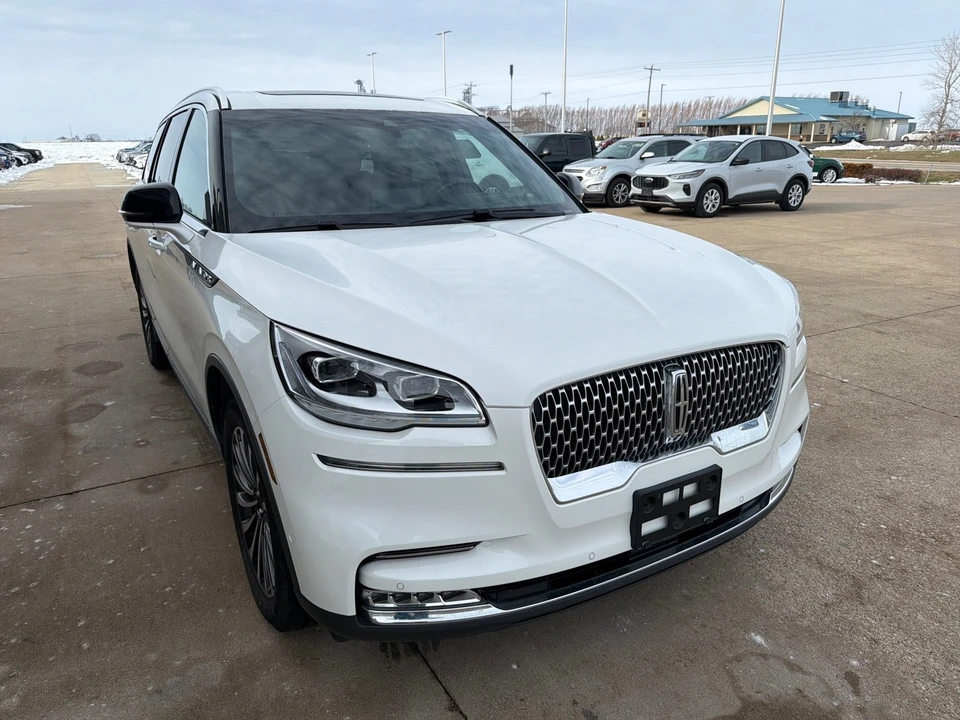 2023 Lincoln Aviator 2nd Gen - Image 11 of 12