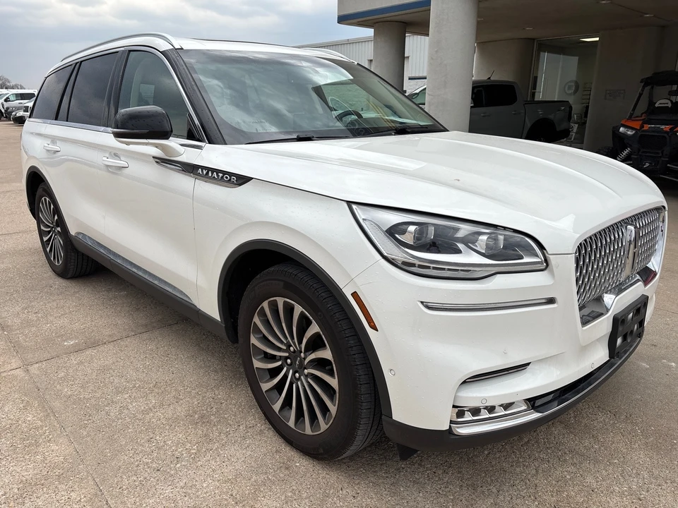 2023 Lincoln Aviator 2nd Gen - Image 2 of 19