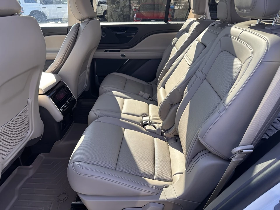 2023 Lincoln Aviator 2nd Gen - Image 12 of 12
