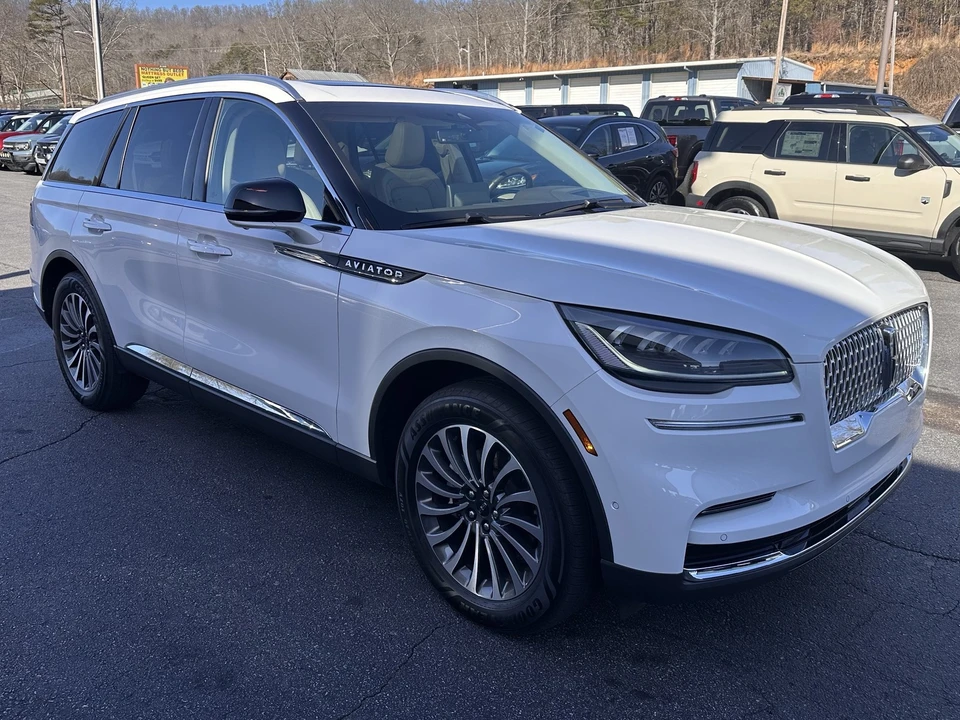2023 Lincoln Aviator 2nd Gen - Image 4 of 12