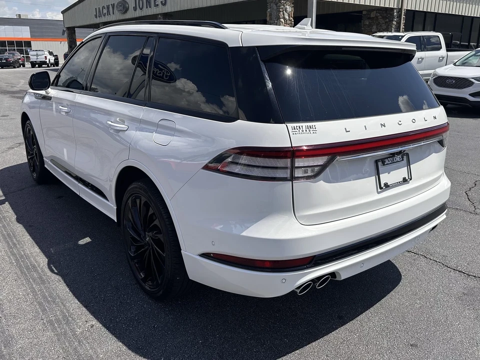 2023 Lincoln Aviator 2nd Gen - Image 8 of 21