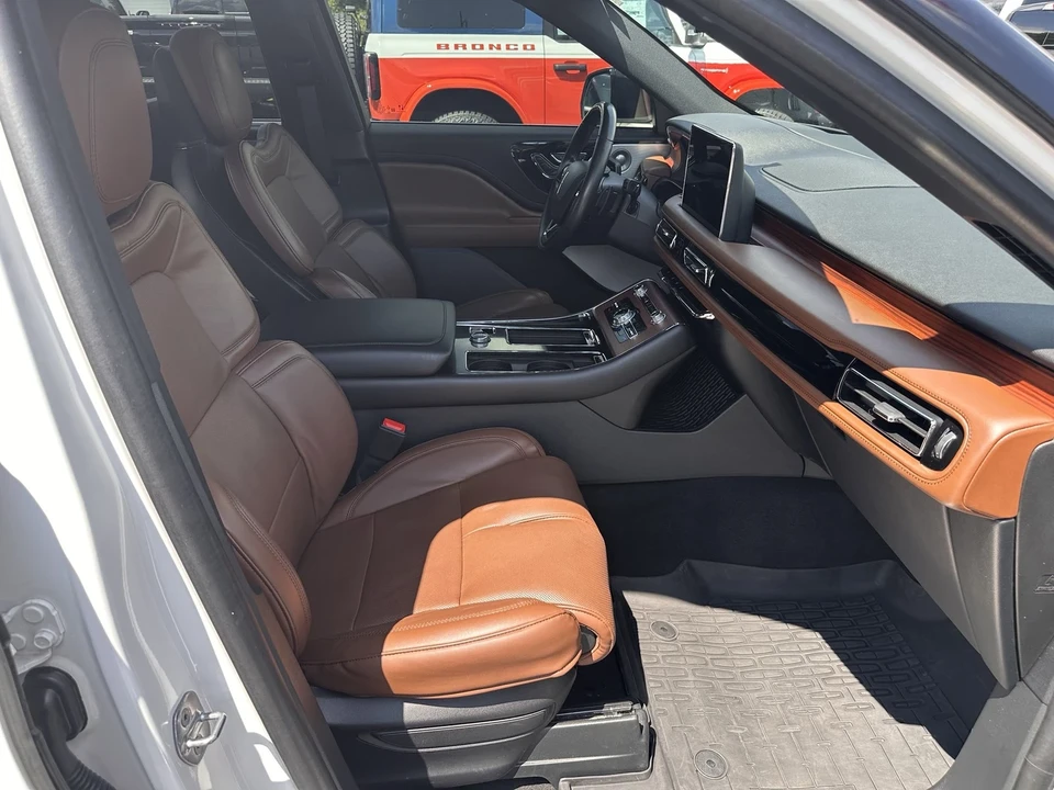 2023 Lincoln Aviator 2nd Gen - Image 15 of 21