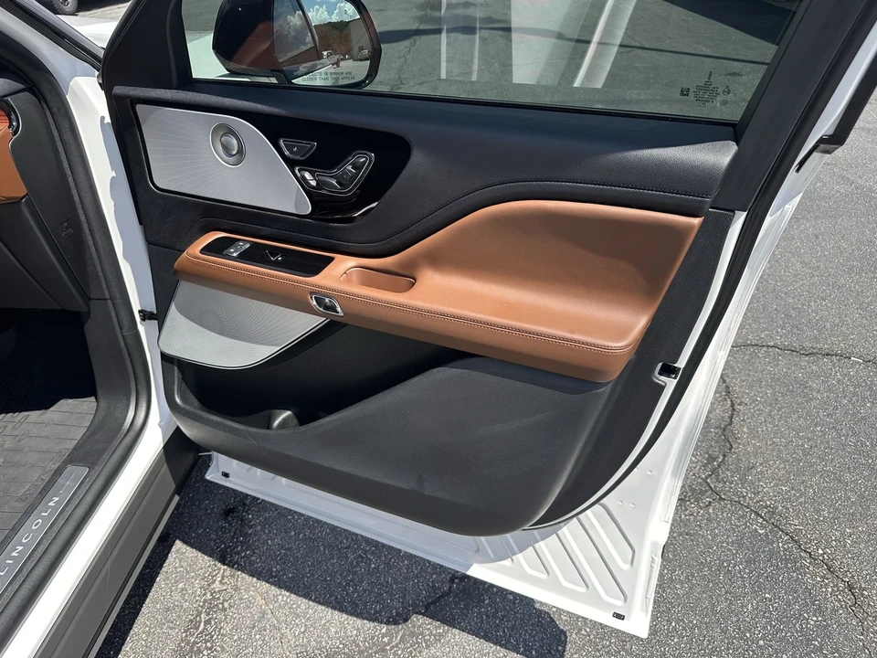 2023 Lincoln Aviator 2nd Gen - Image 14 of 21