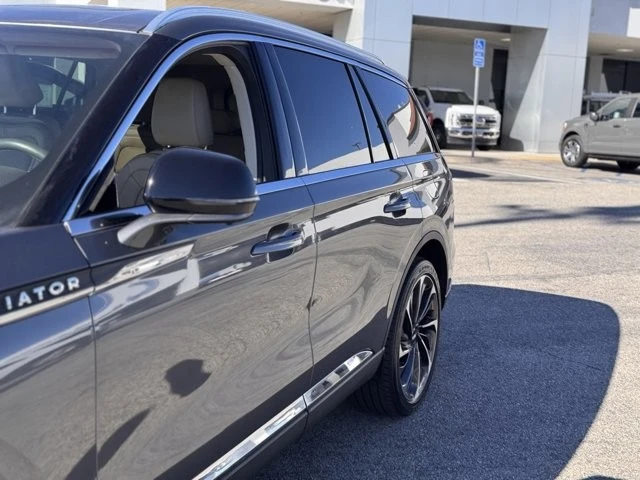 2023 Lincoln Aviator 2nd Gen - Image 9 of 12