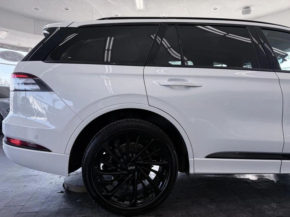 2023 Lincoln Aviator 2nd Gen - Image 8 of 12
