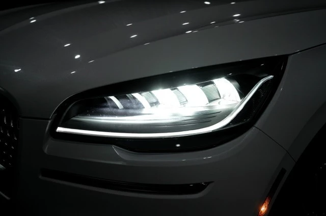 2023 Lincoln Aviator 2nd Gen - Image 8 of 12