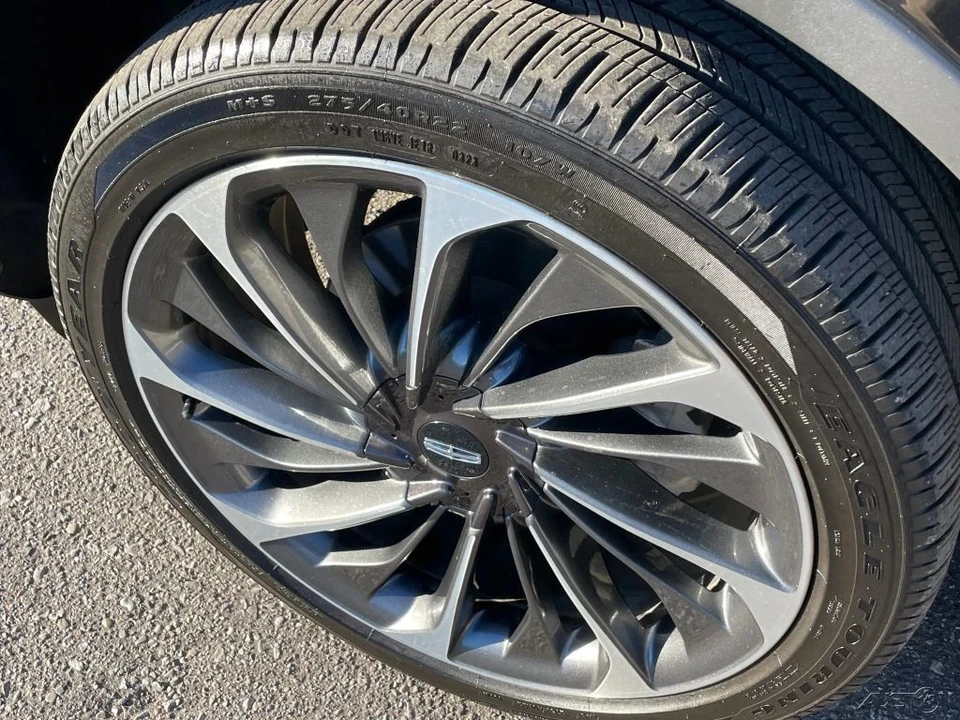 2023 Lincoln Aviator 2nd Gen - Image 9 of 12