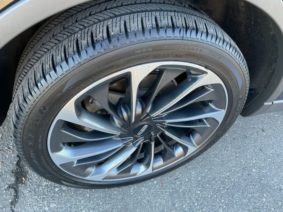 2023 Lincoln Aviator 2nd Gen - Image 11 of 12