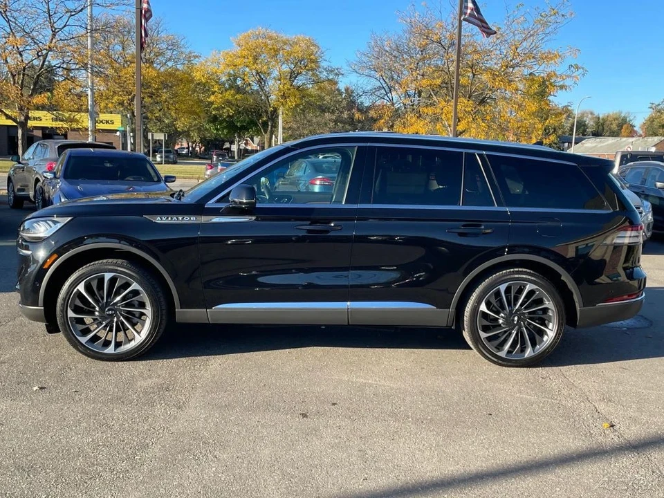2023 Lincoln Aviator 2nd Gen - Image 8 of 12