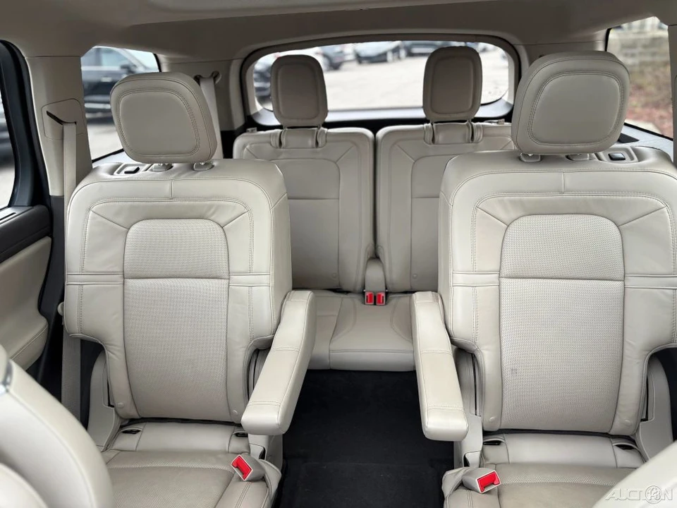 2023 Lincoln Aviator 2nd Gen - Image 10 of 24