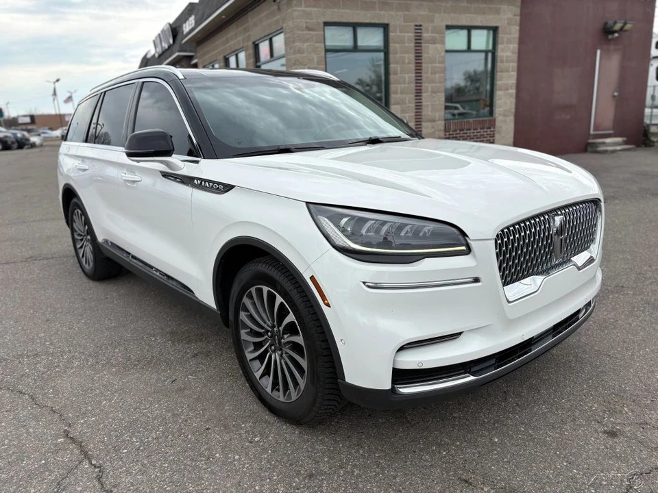 2023 Lincoln Aviator 2nd Gen - Image 3 of 24