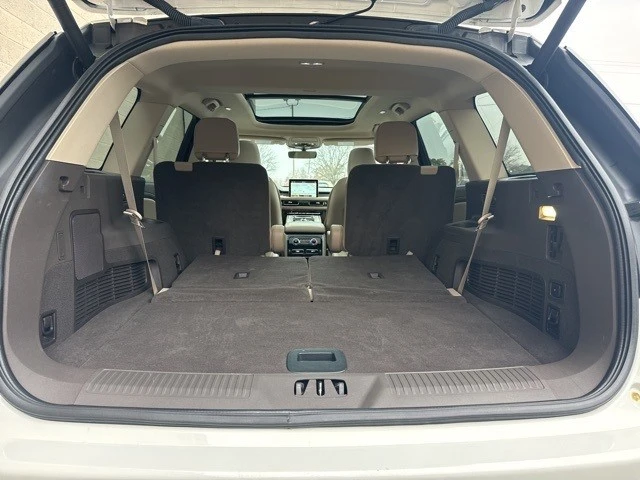 2023 Lincoln Aviator 2nd Gen - Image 11 of 12