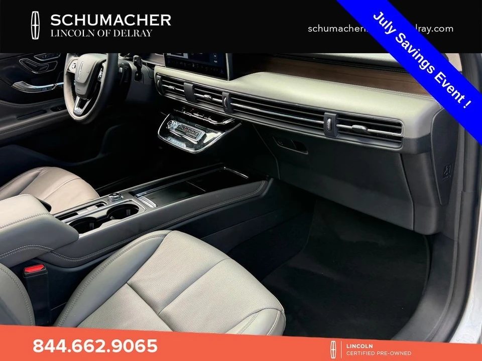 2023 Lincoln Corsair - Image 18 of 30