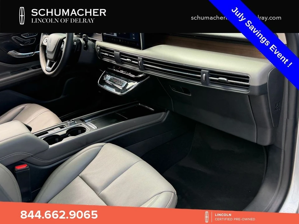 2023 Lincoln Corsair - Image 18 of 30