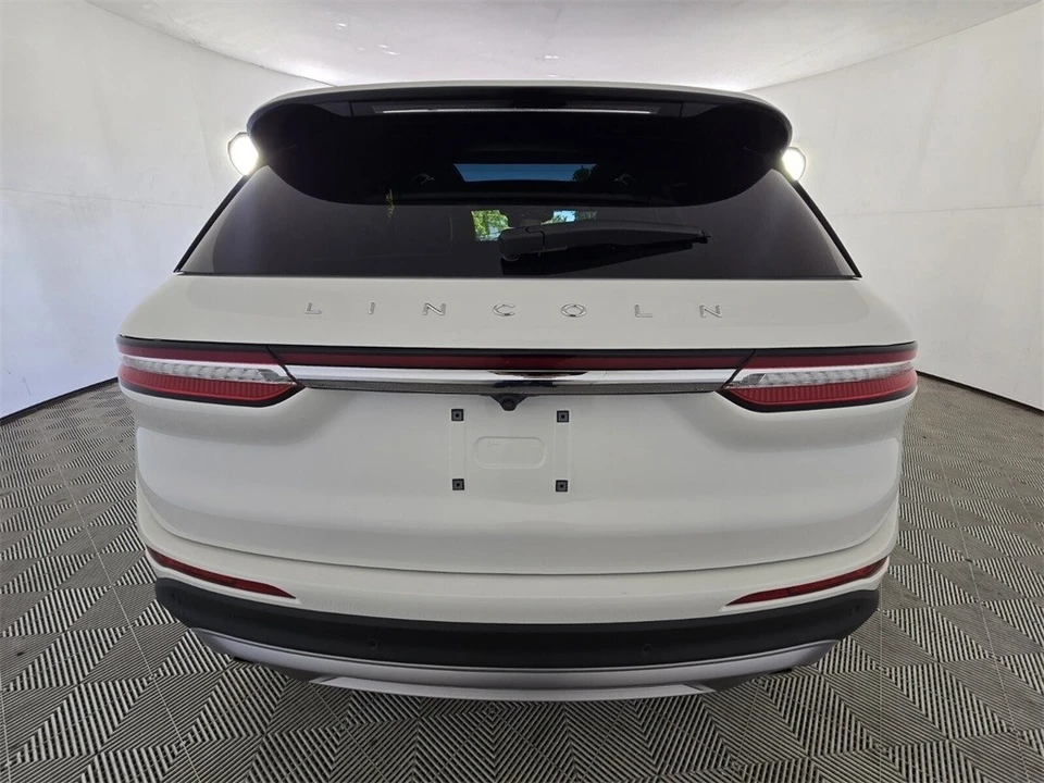 2023 Lincoln Corsair - Image 11 of 12