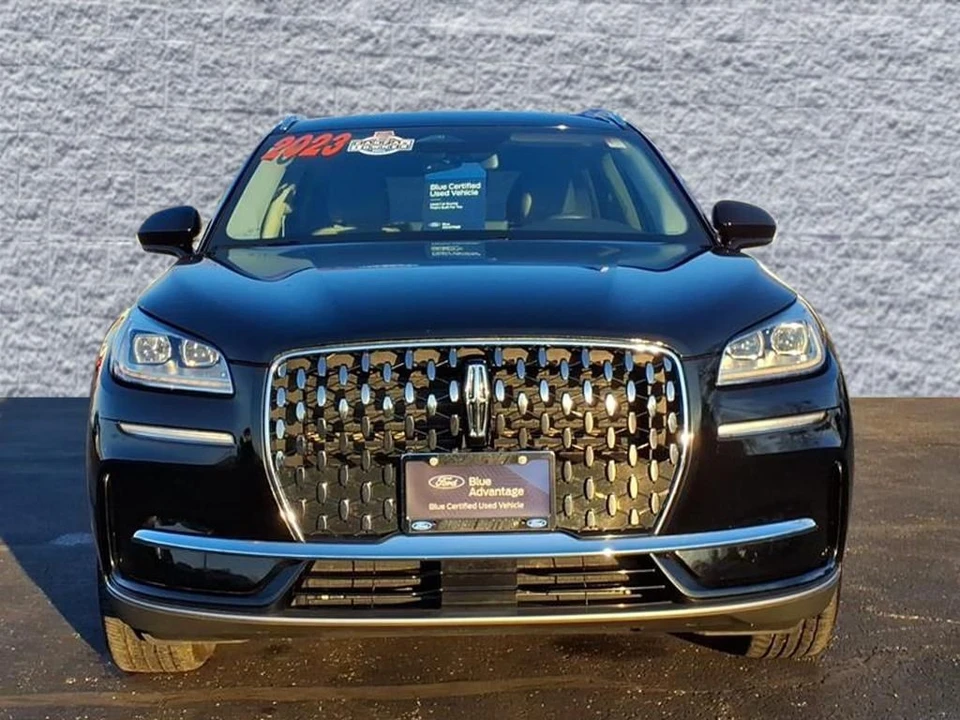 2023 Lincoln Corsair - Image 2 of 21