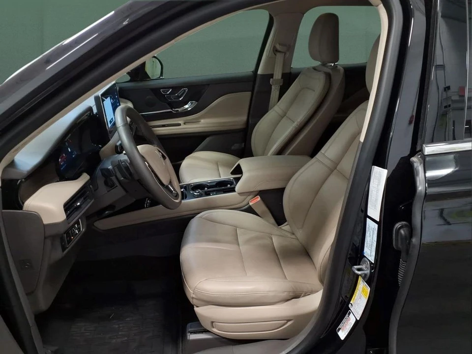 2023 Lincoln Corsair - Image 22 of 25