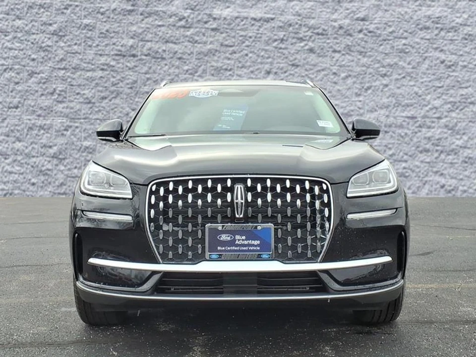 2023 Lincoln Corsair - Image 2 of 21