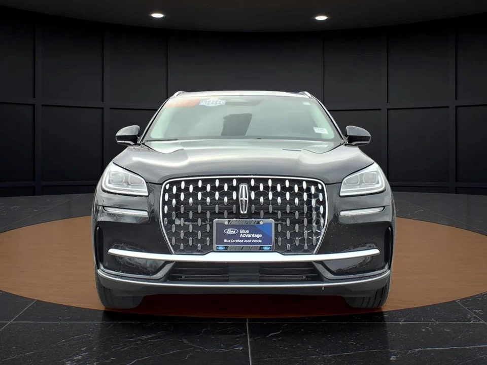 2023 Lincoln Corsair - Image 2 of 21