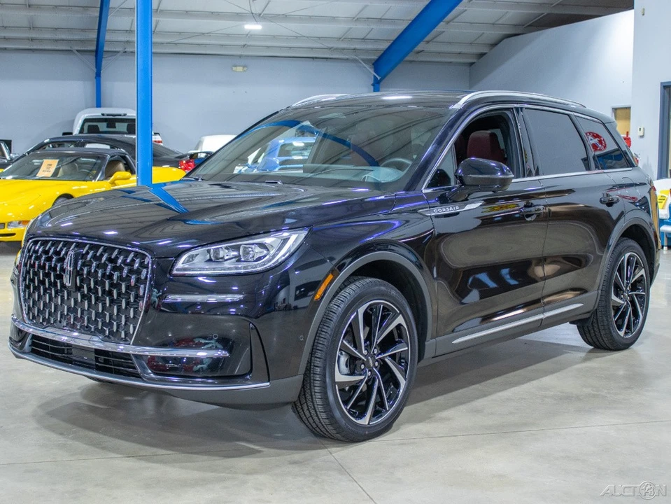 2023 Lincoln Corsair - Image 3 of 21