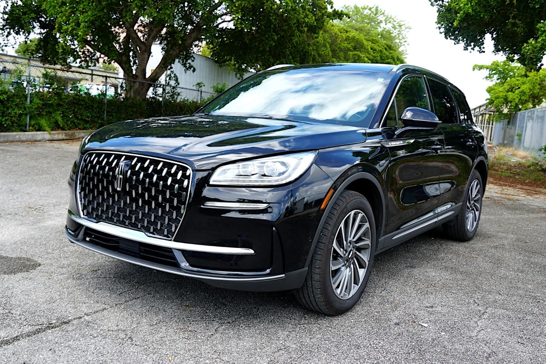 2023 Lincoln Corsair - Image 14 of 31