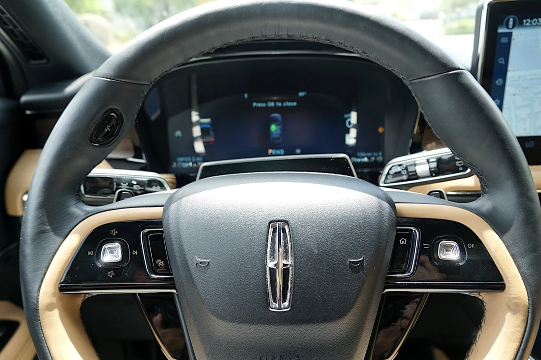 2023 Lincoln Corsair - Image 31 of 31