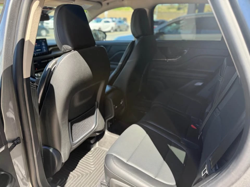 2023 Lincoln Corsair - Image 12 of 13