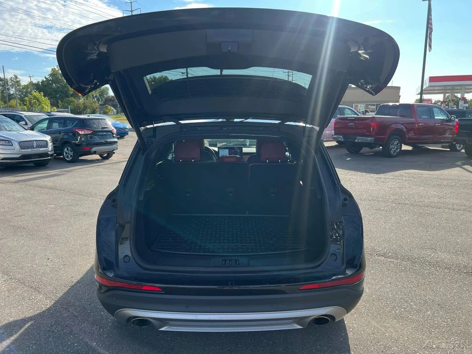 2023 Lincoln Corsair - Image 13 of 21