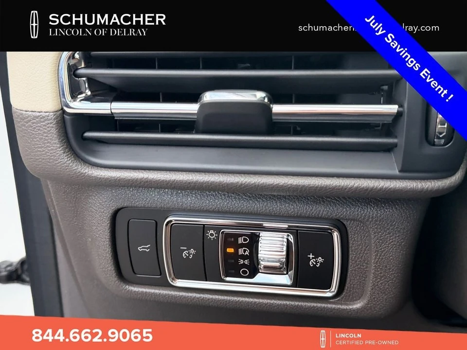 2023 Lincoln Corsair - Image 27 of 28
