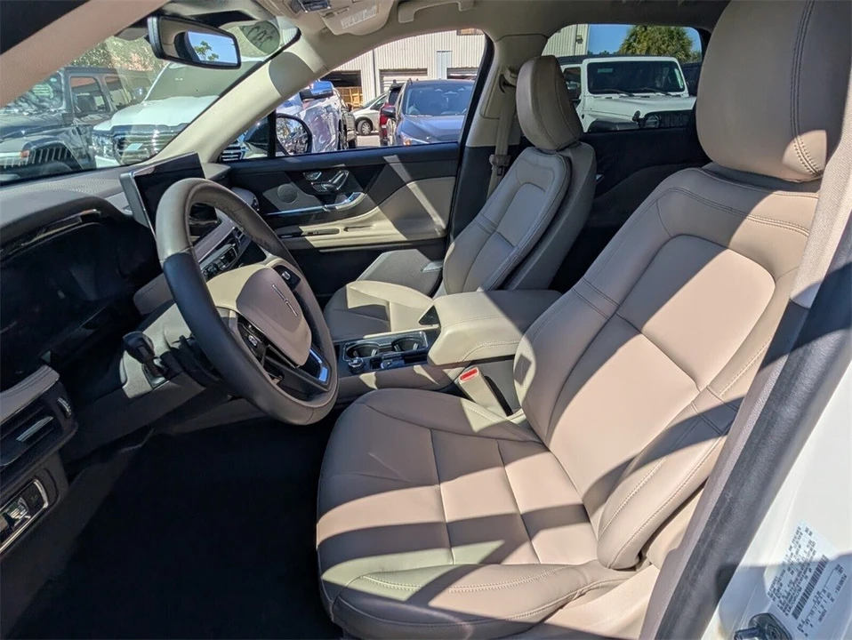 2023 Lincoln Corsair - Image 10 of 12