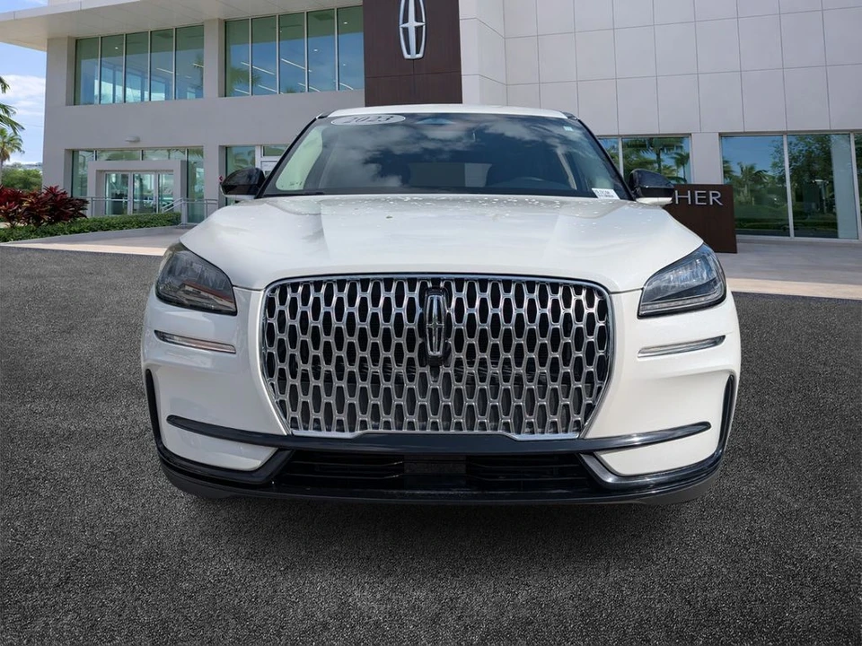 2023 Lincoln Corsair - Image 2 of 21