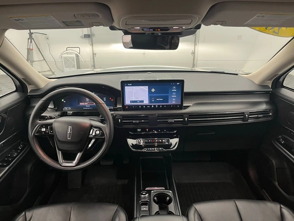 2023 Lincoln Corsair - Image 2 of 12