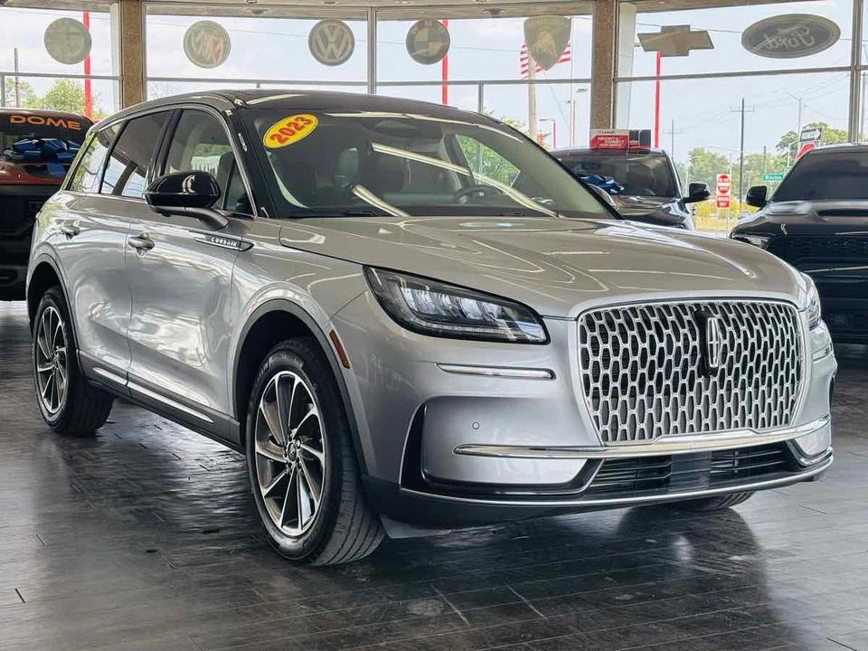 2023 Lincoln Corsair - Image 4 of 31