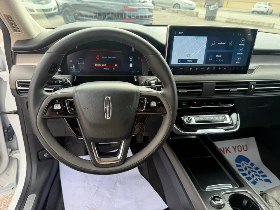 2023 Lincoln Corsair - Image 18 of 21