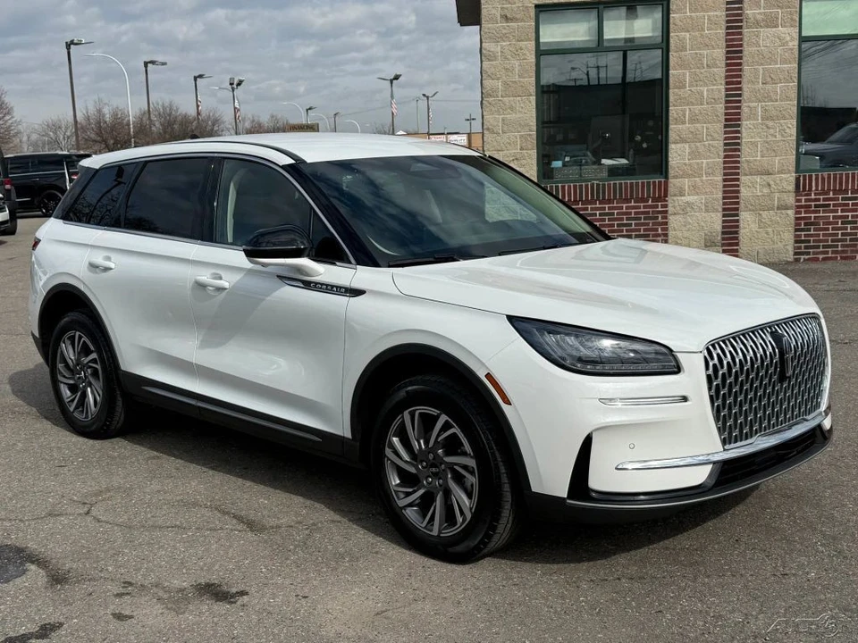 2023 Lincoln Corsair - Image 3 of 12