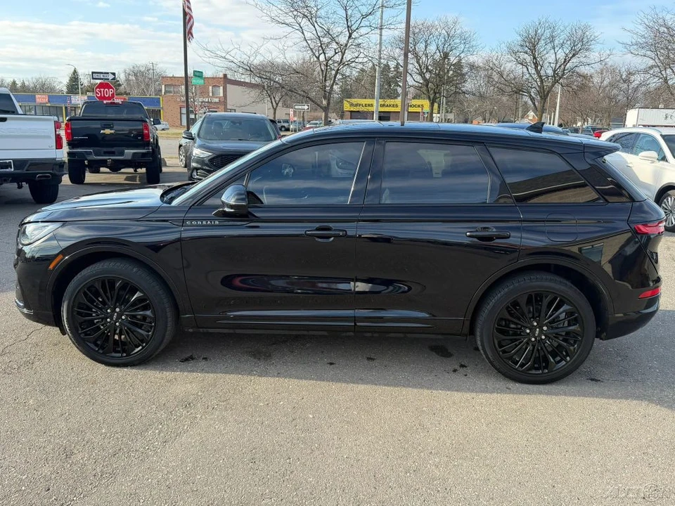 2023 Lincoln Corsair - Image 2 of 11