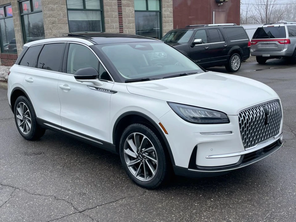 2023 Lincoln Corsair - Image 3 of 12