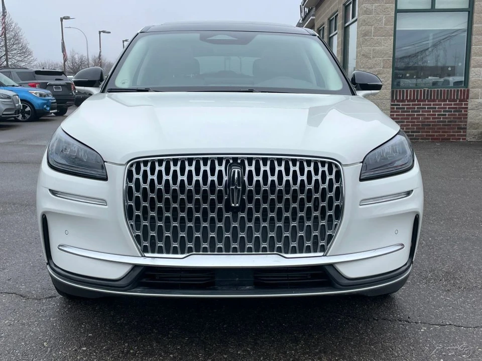2023 Lincoln Corsair - Image 2 of 12