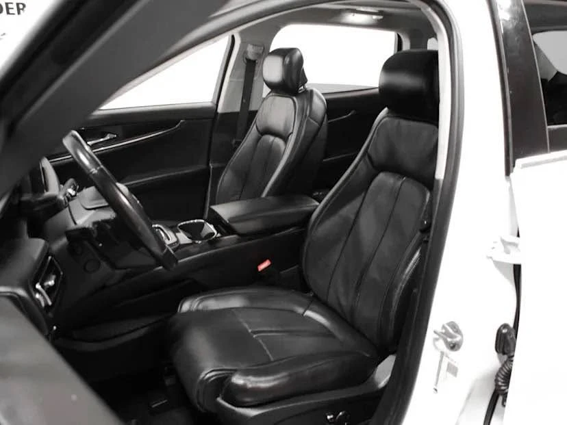 2023 Lincoln Nautilus - Image 11 of 19