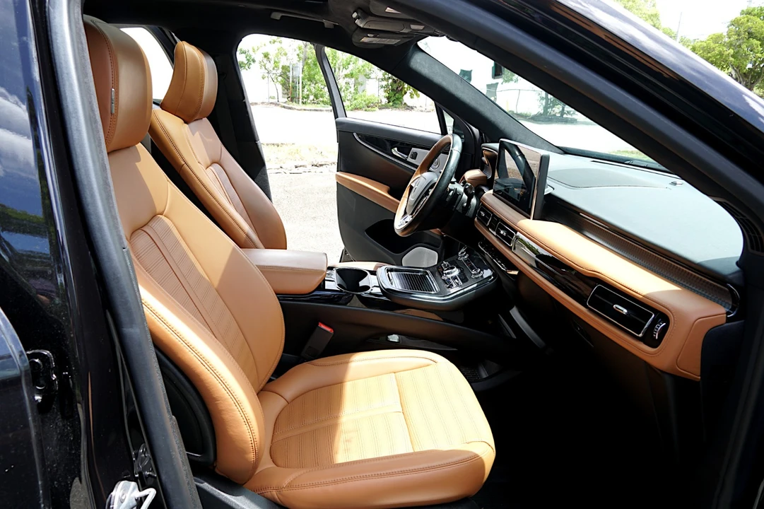 2023 Lincoln Nautilus - Image 24 of 31