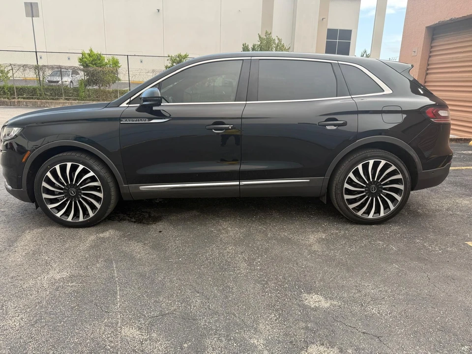 2023 Lincoln Nautilus - Image 9 of 24