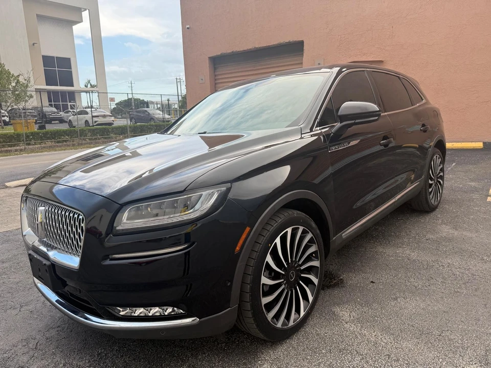 2023 Lincoln Nautilus - Image 2 of 24