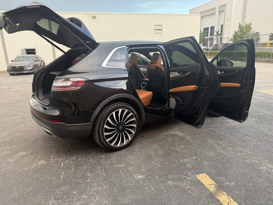 2023 Lincoln Nautilus - Image 8 of 24