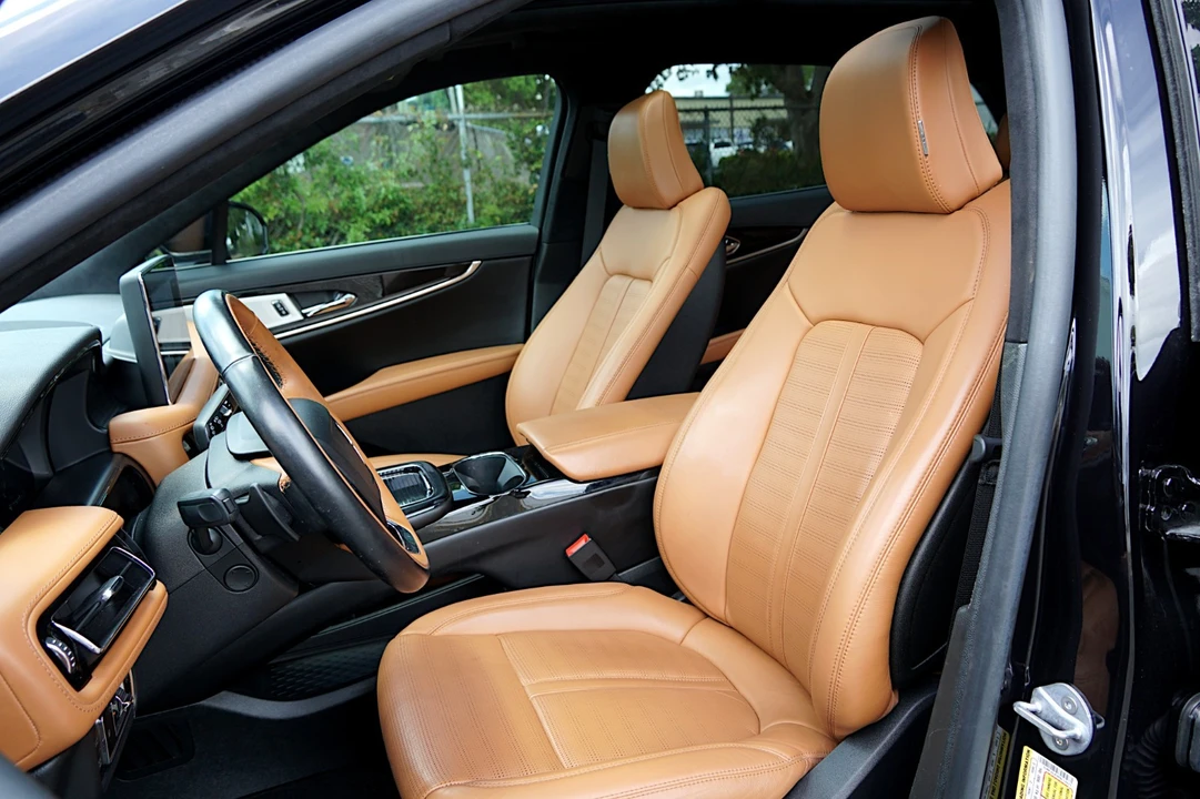 2023 Lincoln Nautilus - Image 20 of 31