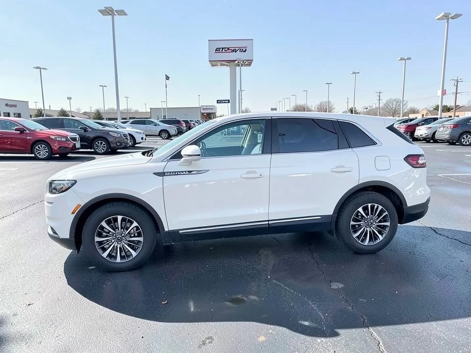 2023 Lincoln Nautilus - Image 3 of 18