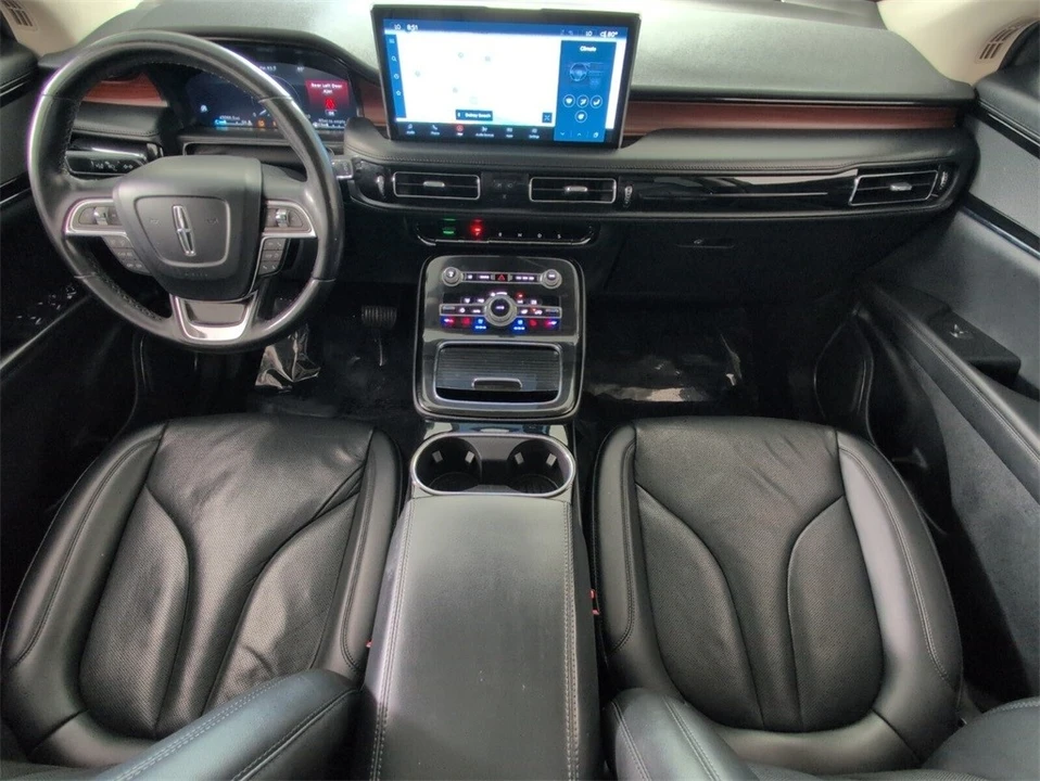 2023 Lincoln Nautilus - Image 10 of 12