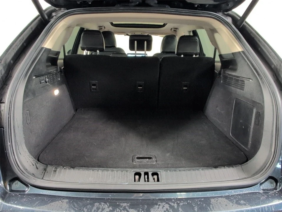 2023 Lincoln Nautilus - Image 11 of 12