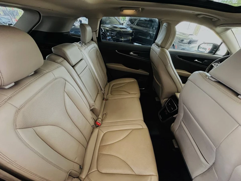 2023 Lincoln Nautilus - Image 31 of 31