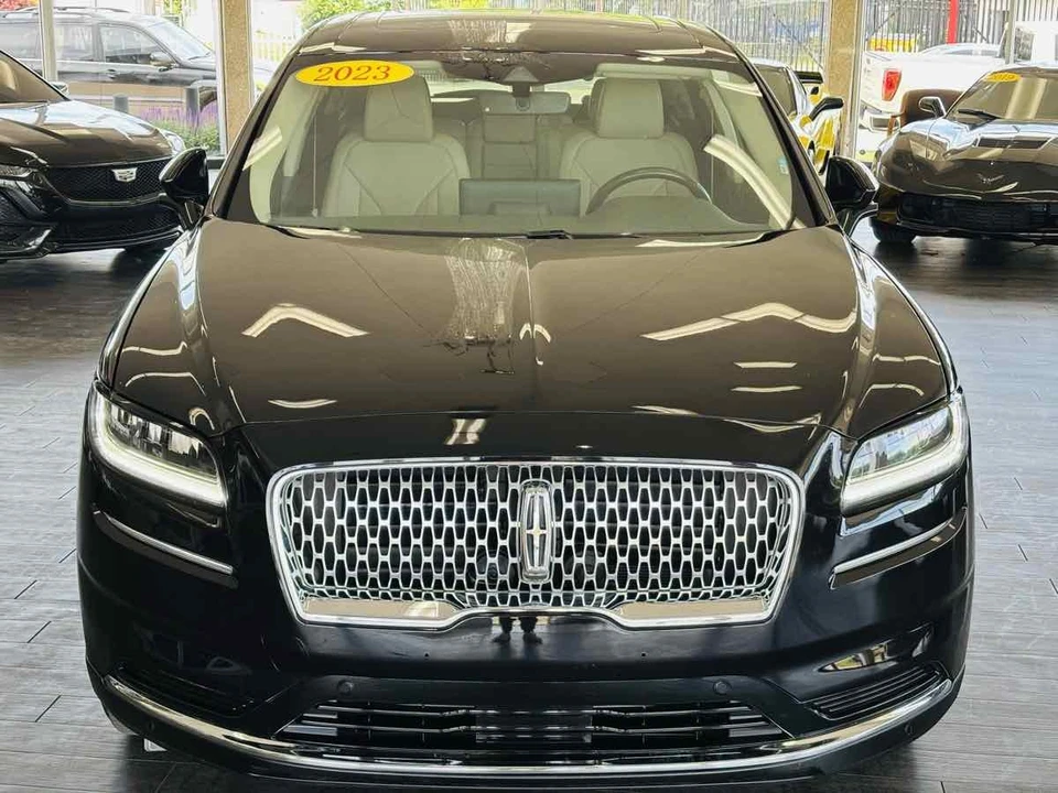 2023 Lincoln Nautilus - Image 19 of 31